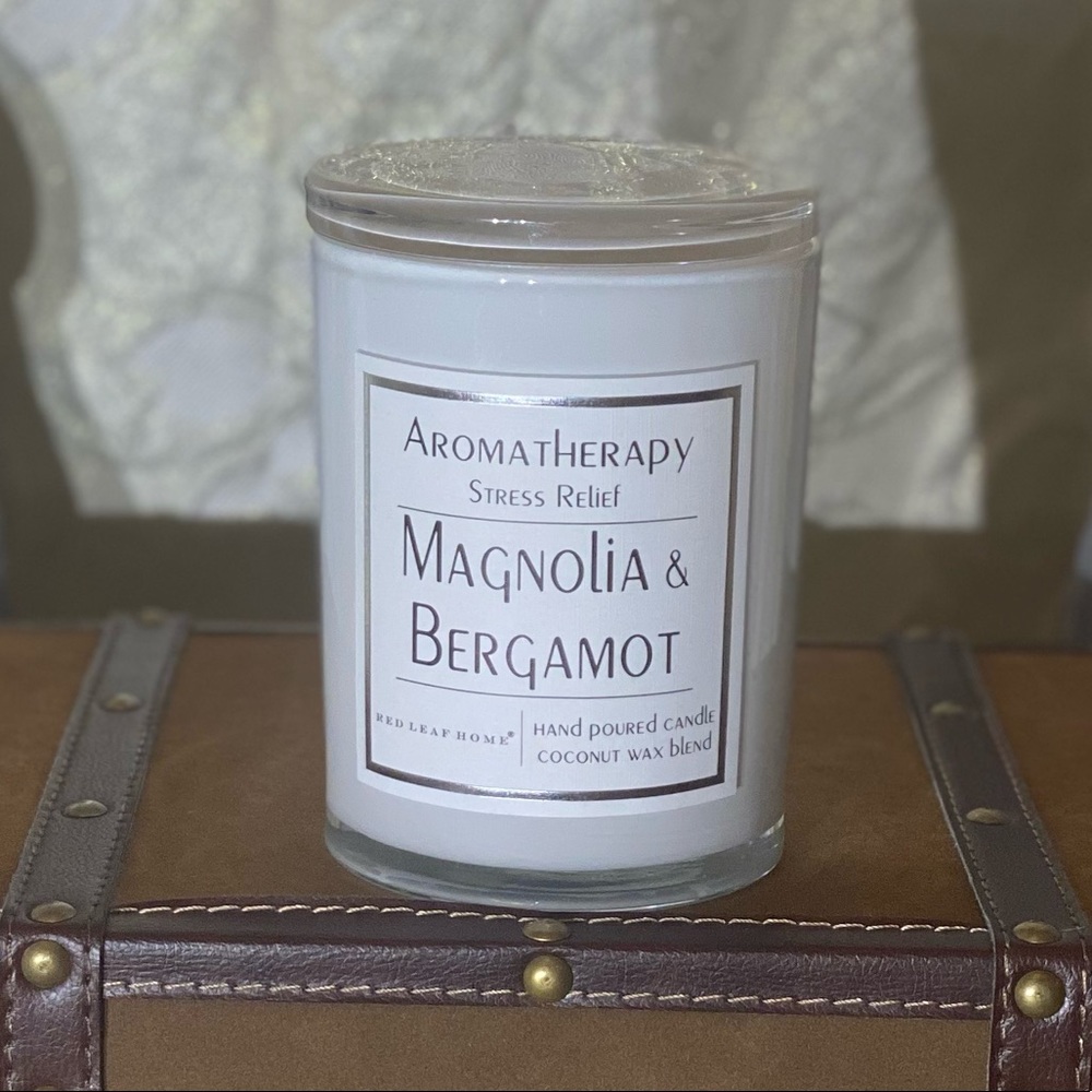 ⚡️Red Leaf Home "MAGNOLIA & BERGAMOT" Candle